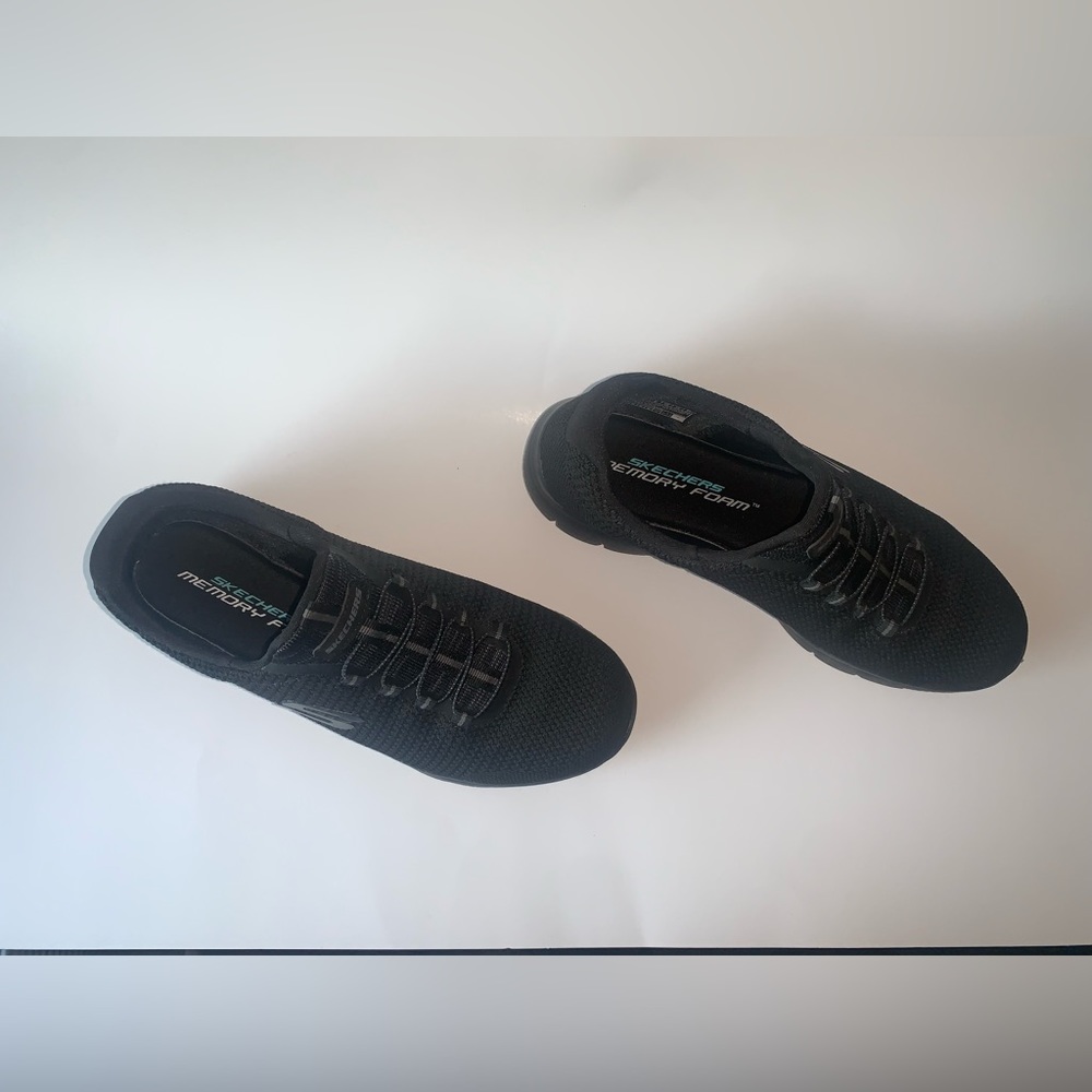 Skechers Memory Foam Sneakers Size 8 Black